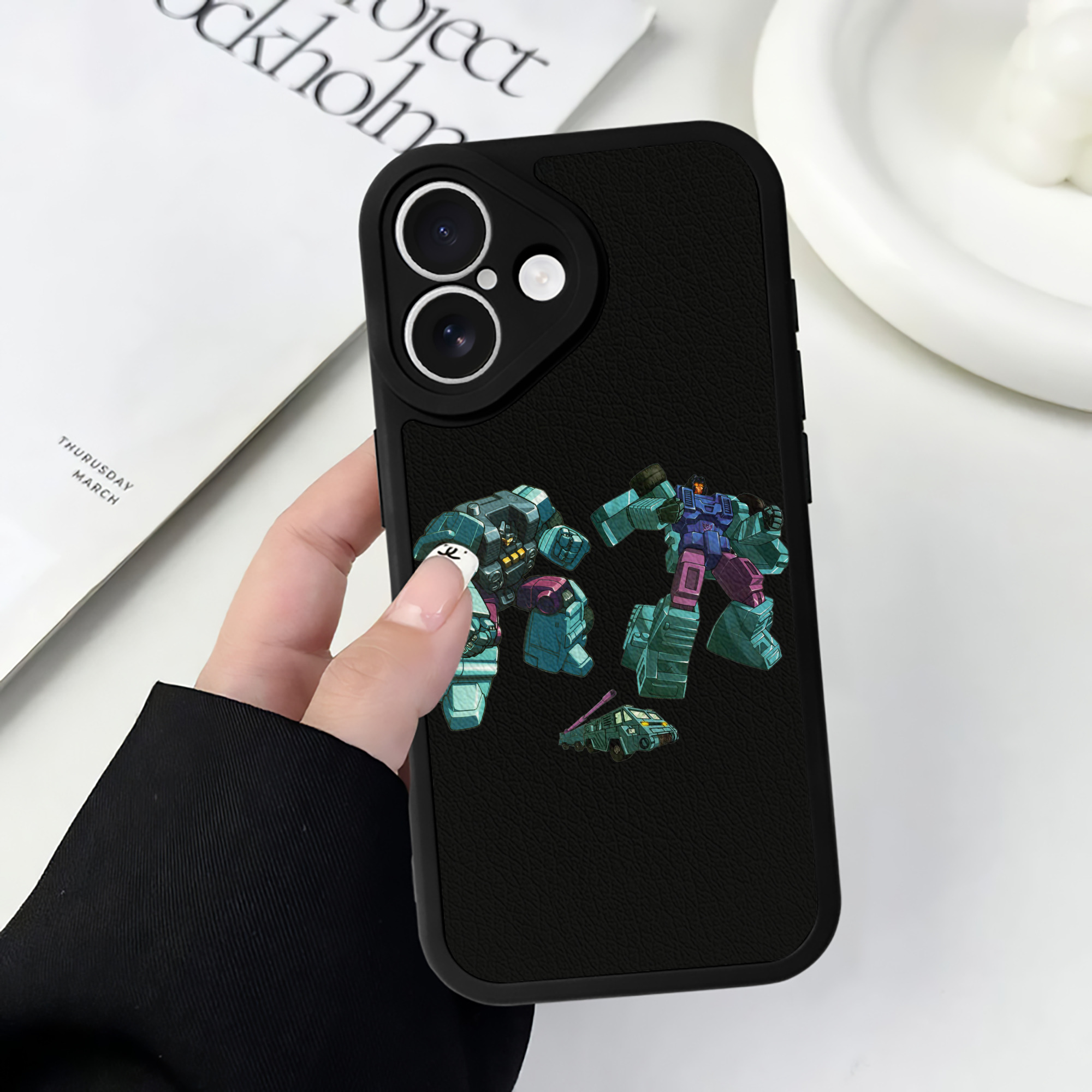 （画像用）  【iPhone 16シリーズ対応】シリコンスマホケース（レザー調） 材質：シリコン